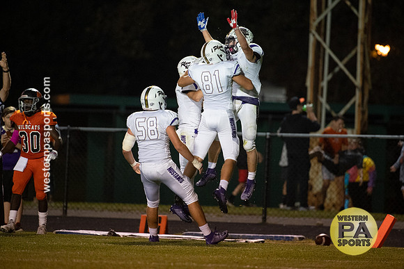 101119-Football-Latrobe-vs-Plum-7068