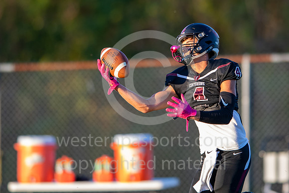 Football-GCC vs Jeannette_20191011-KR1_6207