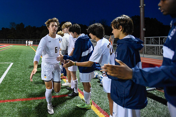 101921-Boys Soccer-SSA-FoxChapel-BR4--25640