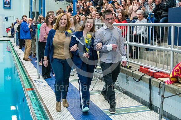 FR Swim Sr Night_20200131-KR5_0185