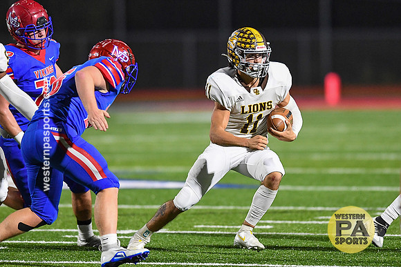 Football_Mt Pleasant vs Greensburg Salem_20220930-KR1_3061