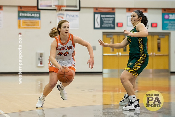 Girls Hoops-Latrobe vs Penn-Trafford_20200206-KR1_8454