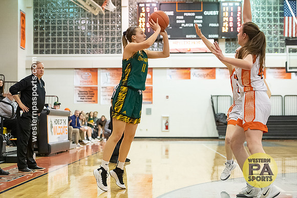 Girls Hoops-Latrobe vs Penn-Trafford_20200206-KR1_8565