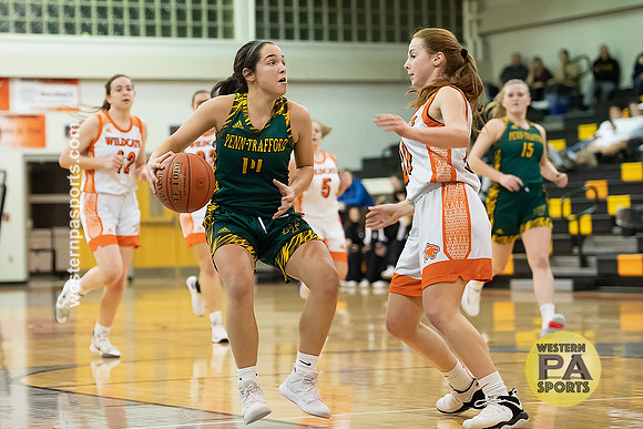 Girls Hoops-Latrobe vs Penn-Trafford_20200206-KR1_8624