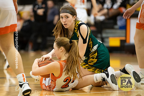 Girls Hoops-Latrobe vs Penn-Trafford_20200206-KR1_8804