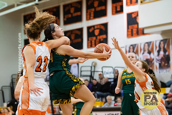 Girls Hoops-Latrobe vs Penn-Trafford_20200206-KR1_8921