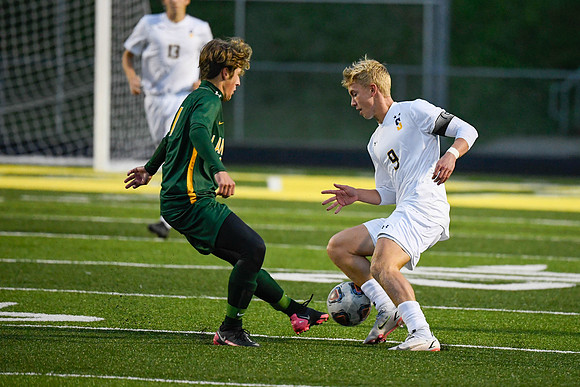 092321-Boys Soccer-SSA at Deer Lakes-BR4-40556