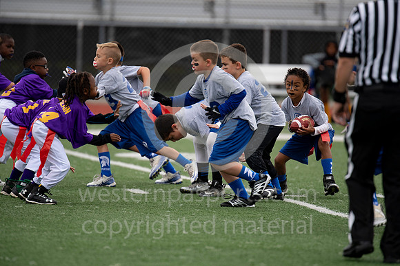 HSYFCFlagFootball-092318-001BLR_7285