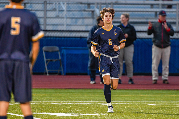102521-Boys Soccer-SSA-Freedom-BR4-47343