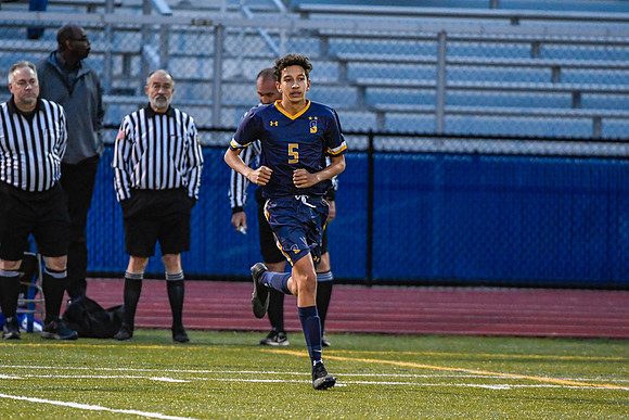 102521-Boys Soccer-SSA-Freedom-BR4-47332