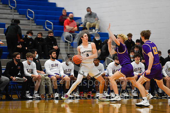 121021 - Boys Hoops-FRvsOLSH-BR4-45400