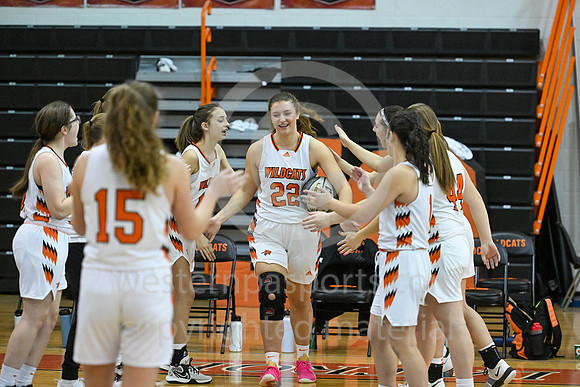020021022- GirlsHoops-LatrobeVsGSalem-BR9-9947