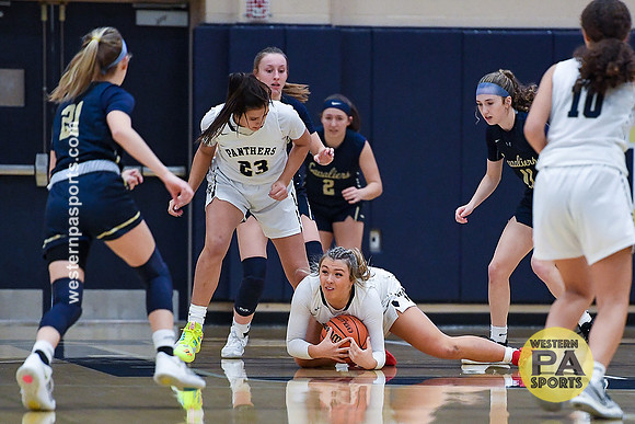 Girls Hoops-FR vs Kiski Area_20211217-KR1_3687