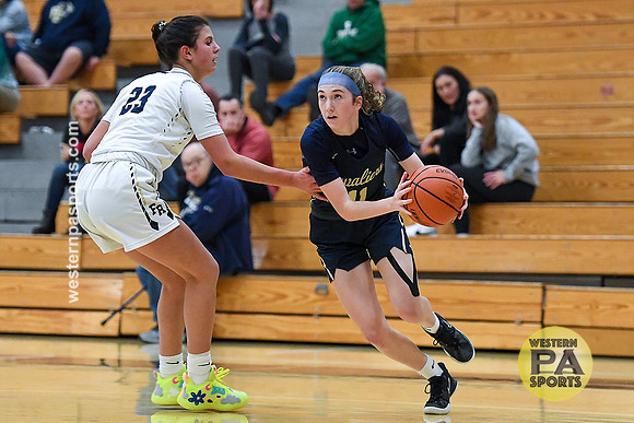 Girls Hoops-FR vs Kiski Area_20211217-KR1_3789