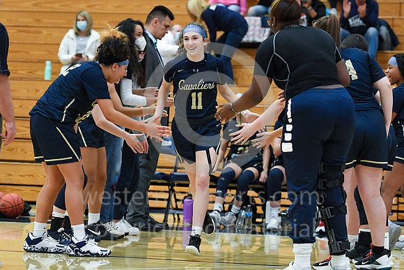 Girls Hoops-FR vs Kiski Area_20211217-KR1_3568