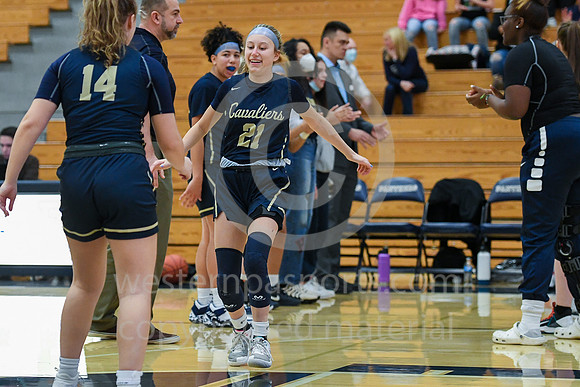 Girls Hoops-FR vs Kiski Area_20211217-KR1_3591
