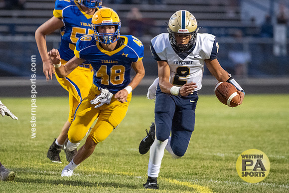 Football-Derry-Freeport_20200925-_BR26430