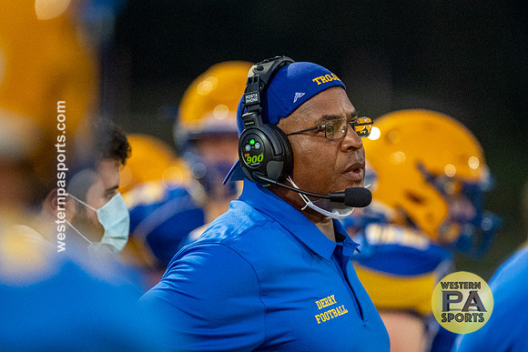 Football-Derry-Freeport_20200925-_BR26474