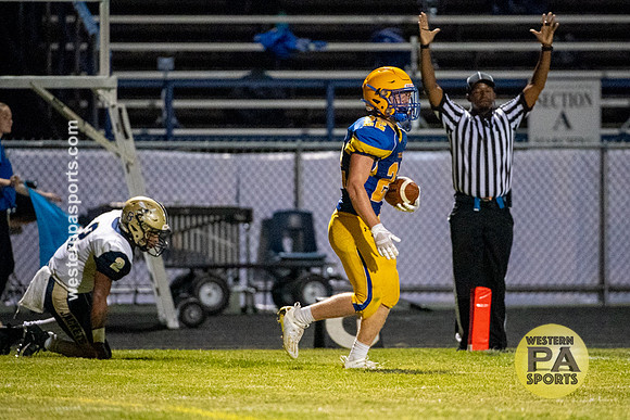 Football-Derry-Freeport_20200925-_BR27242