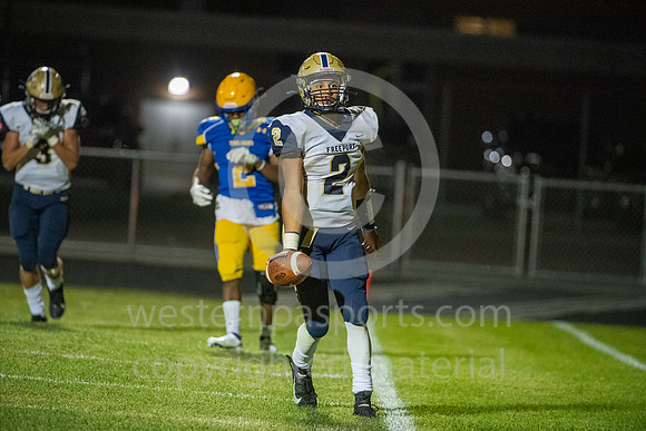 Football-Derry-Freeport_20200925-_BR29008