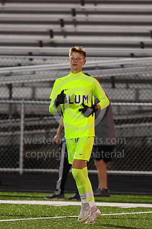 Boys Soccer_FR vs Plum_20200928-KR1_3854