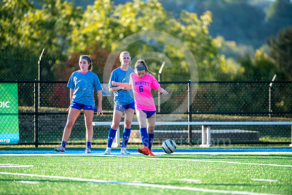 GirlsSoccer-Trinity-Connellsville_20201001-_BR29159