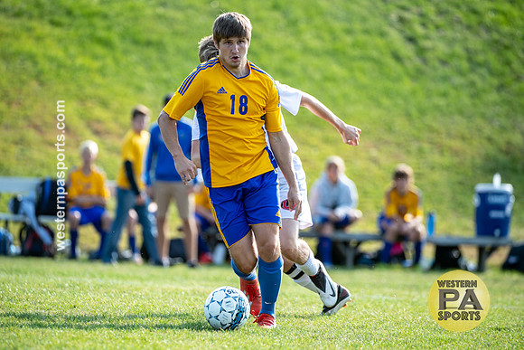 BoysSoccer-LigonierValley-Derry_20201006-_BR25345