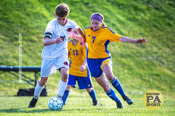 BoysSoccer-LigonierValley-Derry_20201006-_BR26842