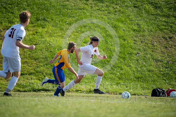 BoysSoccer-LigonierValley-Derry_20201006-_BR25295