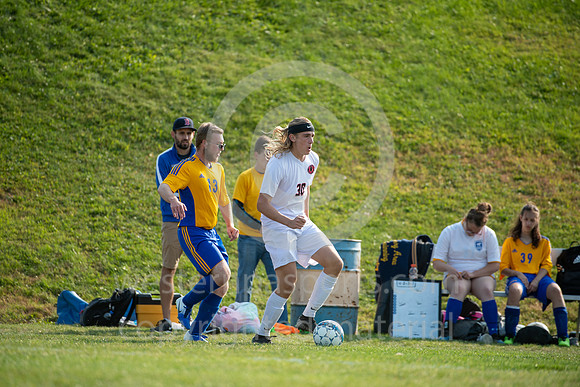 BoysSoccer-LigonierValley-Derry_20201006-_BR25307