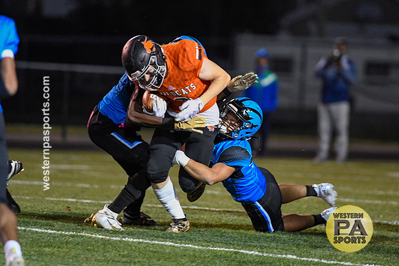 Football-Latrobe-WH_20201023-_BR20015