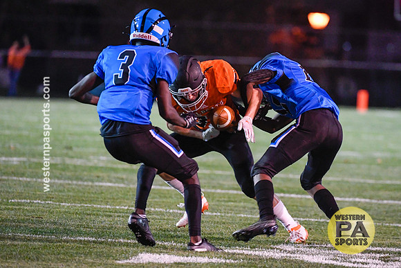 Football-Latrobe-WH_20201023-_BR20362