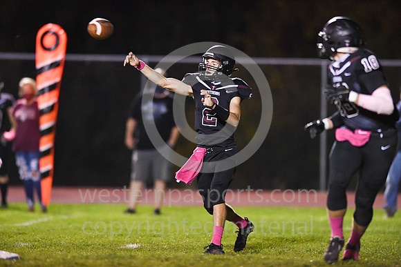 Football_GCC vs Jeannette_20201023-KR1_8300