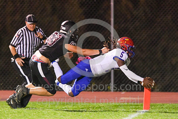 Football_GCC vs Jeannette_20201023-KR1_8357