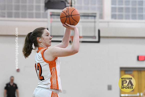 Girls Hoops-Latrobe vs FR_20210108-KR1_8632