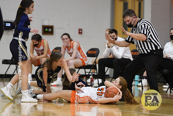 Girls Hoops-Latrobe vs FR_20210108-KR1_8750