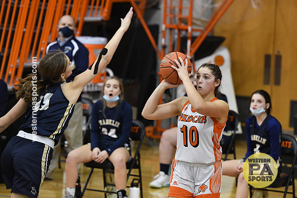 Girls Hoops-Latrobe vs FR_20210108-KR1_8884