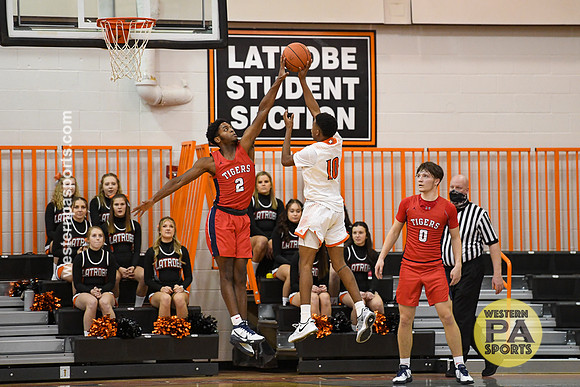 Boys Hoops-Latrobe vs McKeesport_20210112-KR1_0157