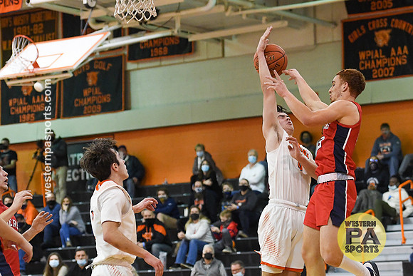 Boys Hoops-Latrobe vs McKeesport_20210112-KR1_0172