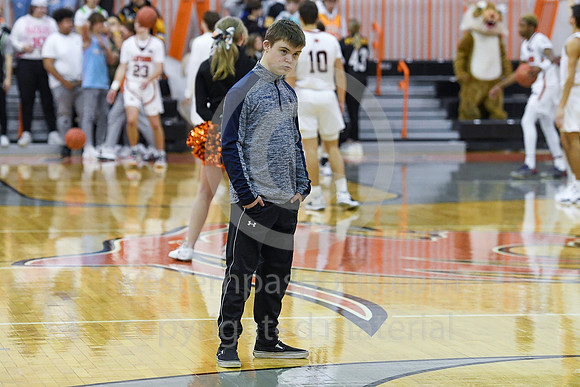 Boys Hoops-Latrobe vs FR_20220107-KR1_1851