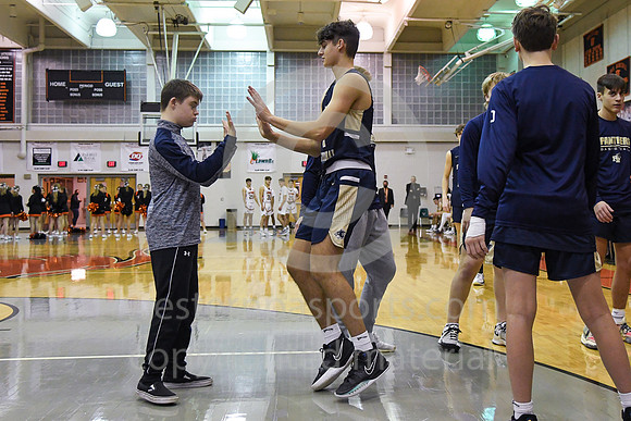Boys Hoops-Latrobe vs FR_20220107-WP1_5654