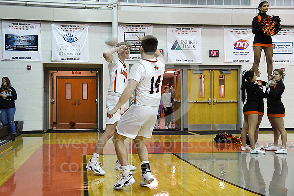 Boys Hoops-Latrobe vs FR_20220107-WP1_5723