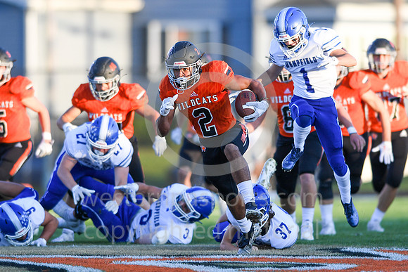 Football_Latrobe vs Hempfield_20220909-KR1_1775