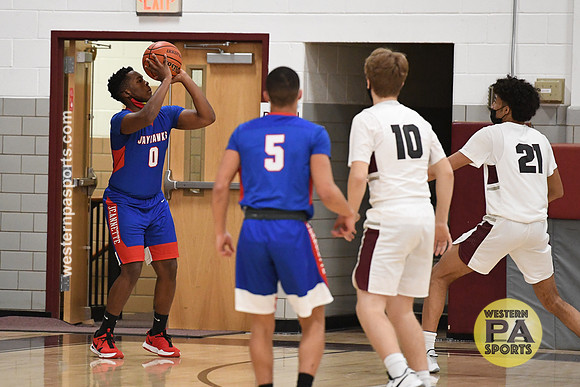 Boys Hoops-GCC vs Jeannette_20210205-KR1_9382