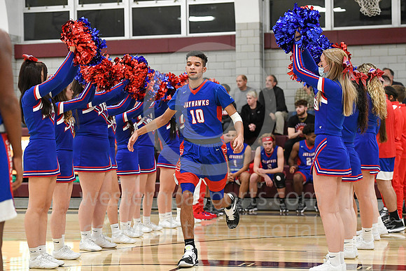 Boys Hoops-GCC vs Jeannette_20220111-KR1_8094