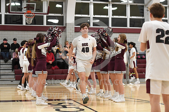 Boys Hoops-GCC vs Jeannette_20220111-KR1_8175