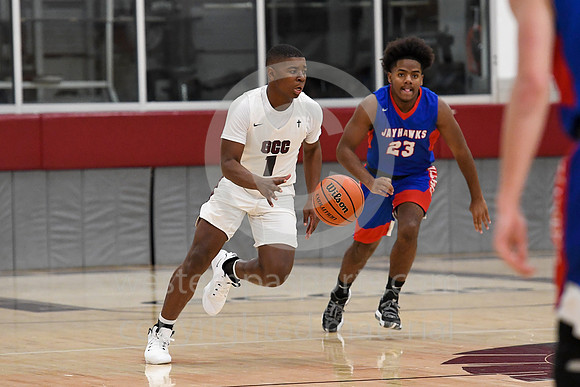 Boys Hoops-GCC vs Jeannette_20220111-KR1_8238