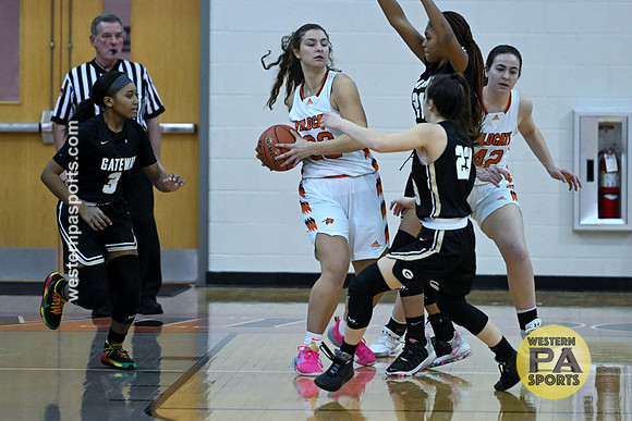 011322-Girls Hoops-Latrobe vs Gatewayr-BR9-1187