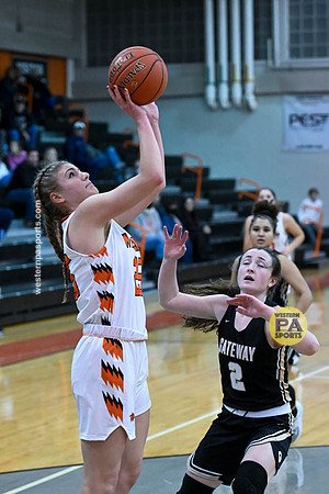 011322-Girls Hoops-Latrobe vs Gatewayr-BR9-1486