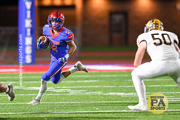 Football_Mt Pleasant vs Greensburg Salem_20220930-KR1_3109